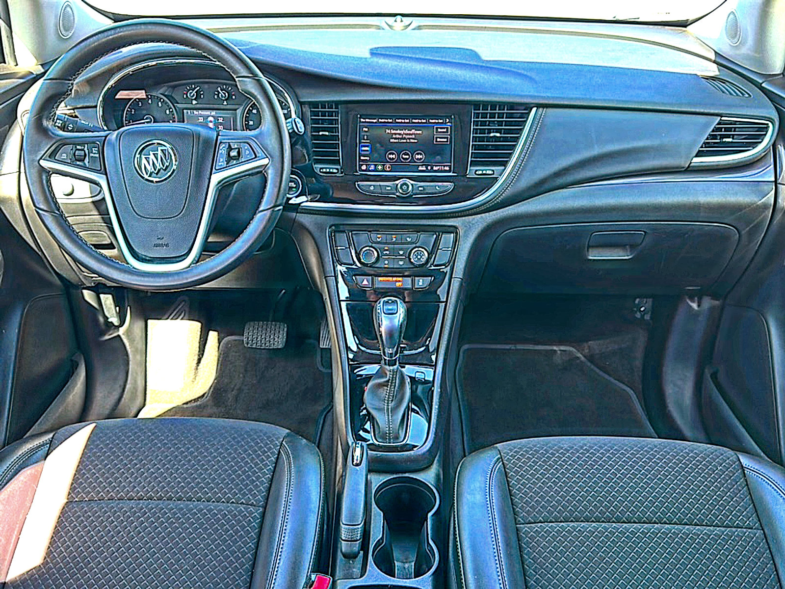 Used 2022 Buick Encore Preferred w/ Safety Package AWD/4WD image 20