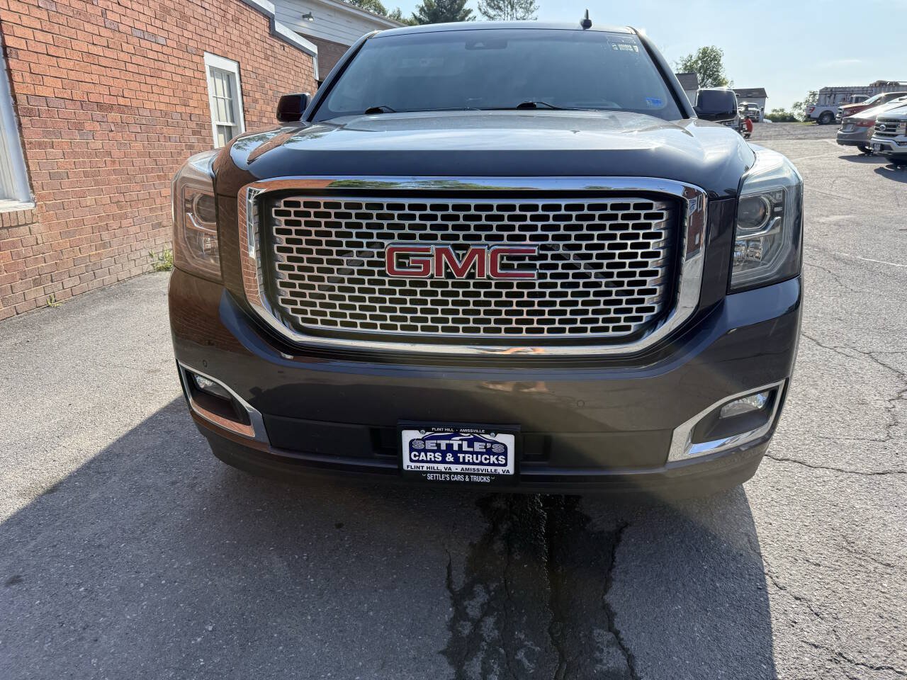 Used 2016 GMC Yukon XL Denali w/ Open Road Package AWD/4WD image 2
