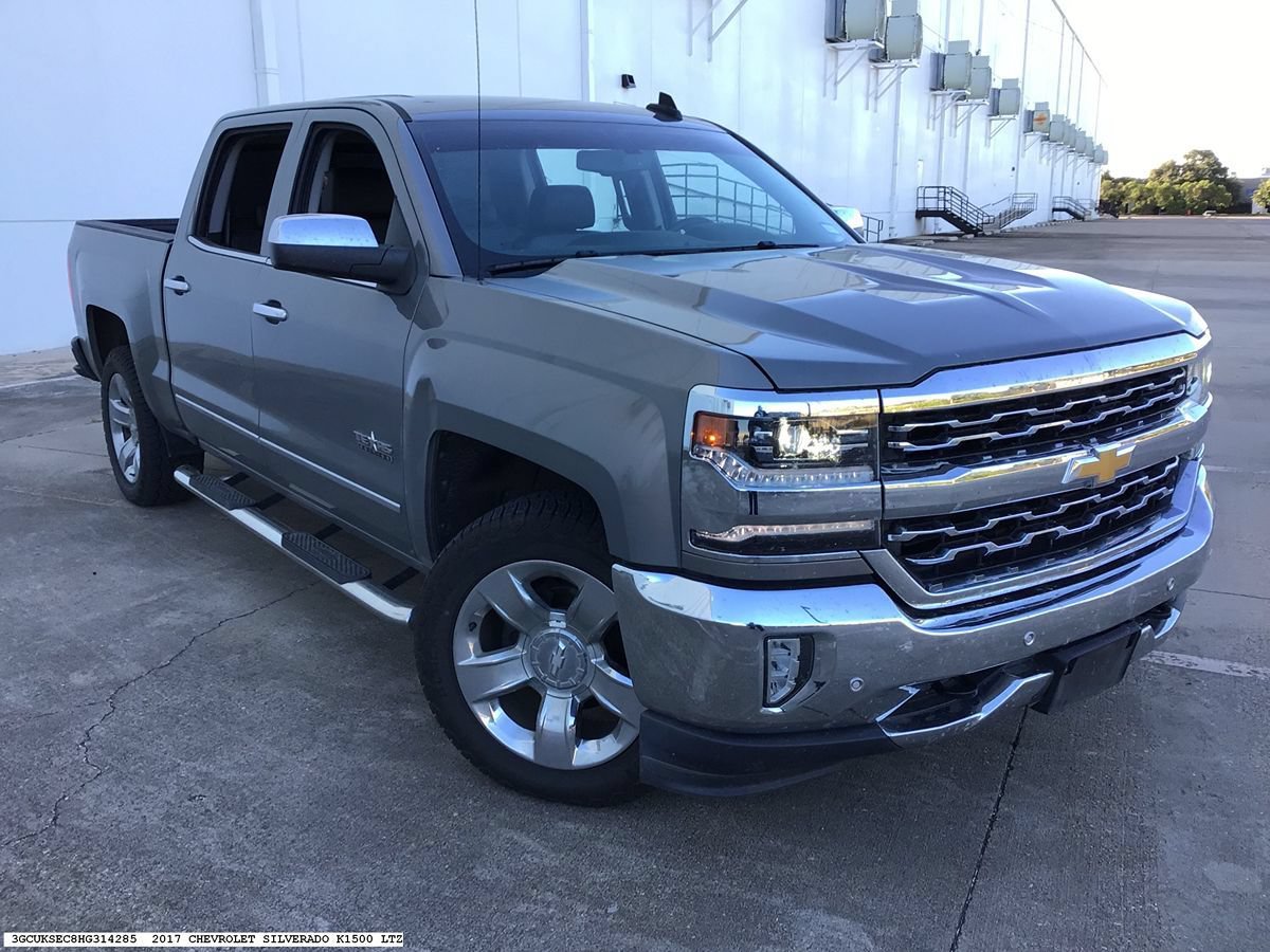 Used 2017 Chevrolet Silverado 1500 LTZ w/ Texas Edition AWD/4WD image 4