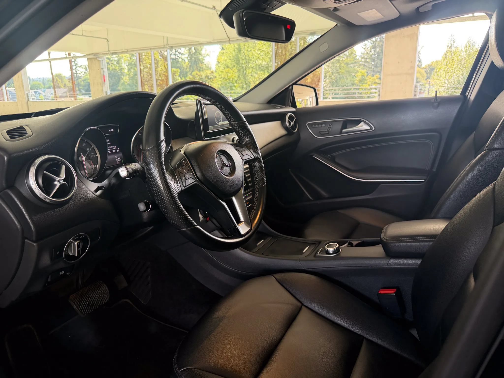 Used 2015 Mercedes-Benz GLA 250 4MATIC image 16