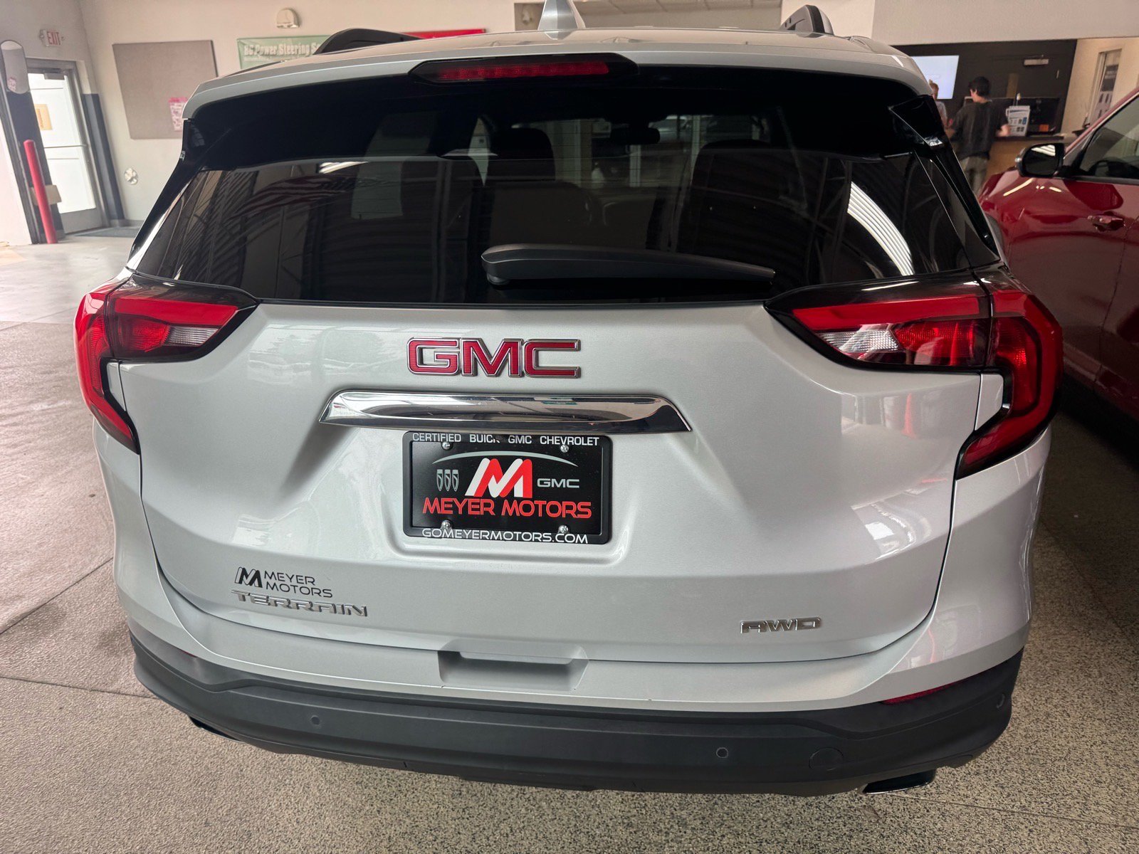 Used 2018 GMC Terrain SLE w/ Driver Convenience Package AWD/4WD image 6