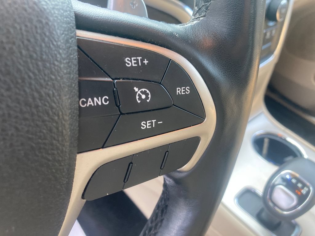 Used 2015 Jeep Grand Cherokee Limited AWD/4WD image 43