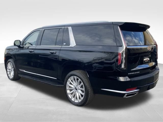 Used 2022 Cadillac Escalade ESV Luxury image 4