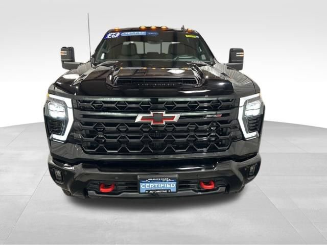 Used 2025 Chevrolet Silverado 2500 ZR2 w/ Technology Package image 10
