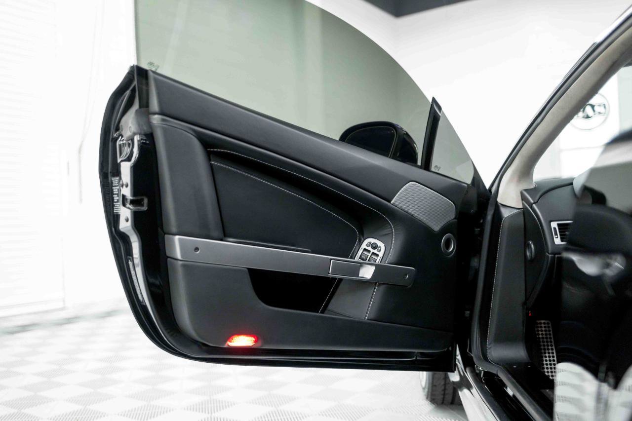 Used 2011 Aston Martin V8 Vantage N420 image 41