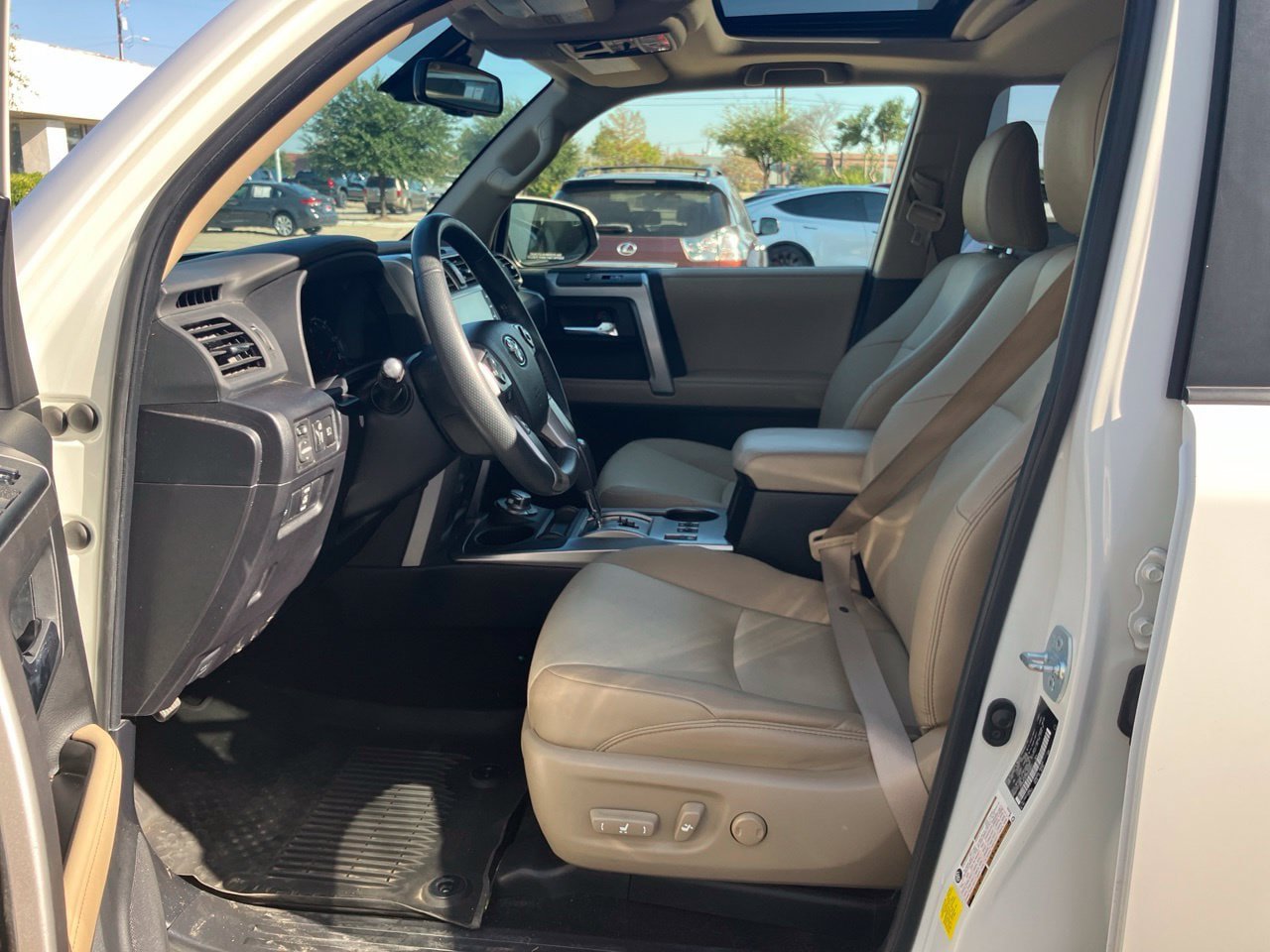 Used 2021 Toyota 4Runner SR5 Premium w/ Moonroof Package AWD/4WD image 8
