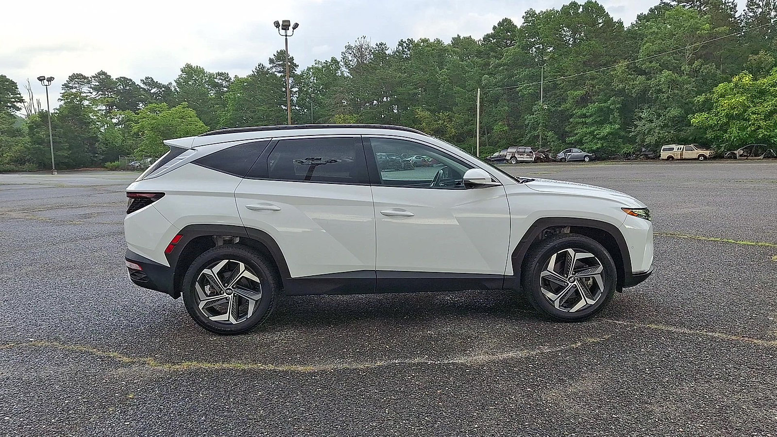 Certified 2023 Hyundai Tucson Limited AWD/4WD image 9
