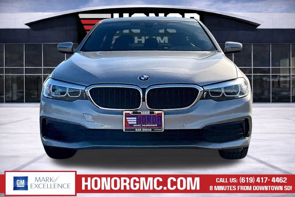 Used 2019 BMW 530e w/ Convenience Package image 2