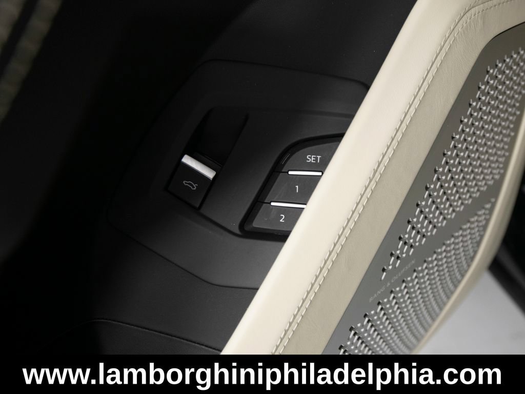 Used 2023 Lamborghini Urus S AWD/4WD image 17