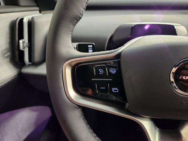 Used 2025 Volvo EX30 Ultra w/ Climate Package image 25