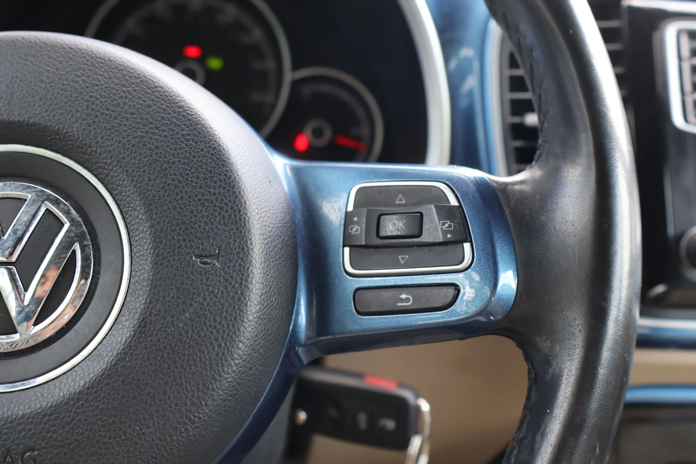 Used 2018 Volkswagen Beetle 2.0T S image 24