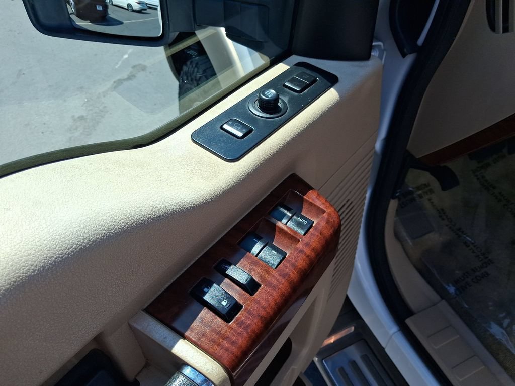 Used 2014 Ford F250 King Ranch w/ FX4 Off-Road Package AWD/4WD image 18