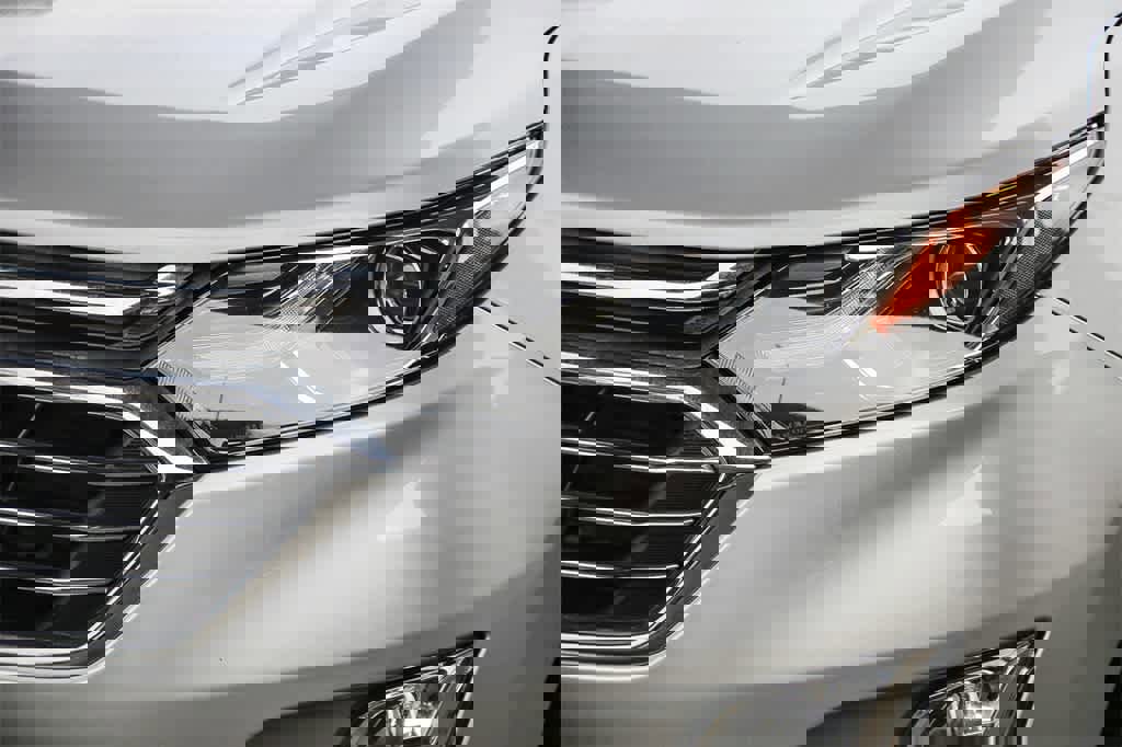 Used 2018 Chevrolet Equinox Premier image 7