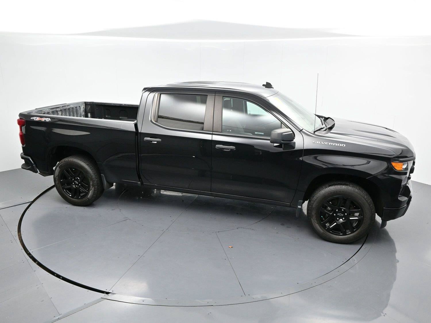Used 2024 Chevrolet Silverado 1500 Custom AWD/4WD image 35