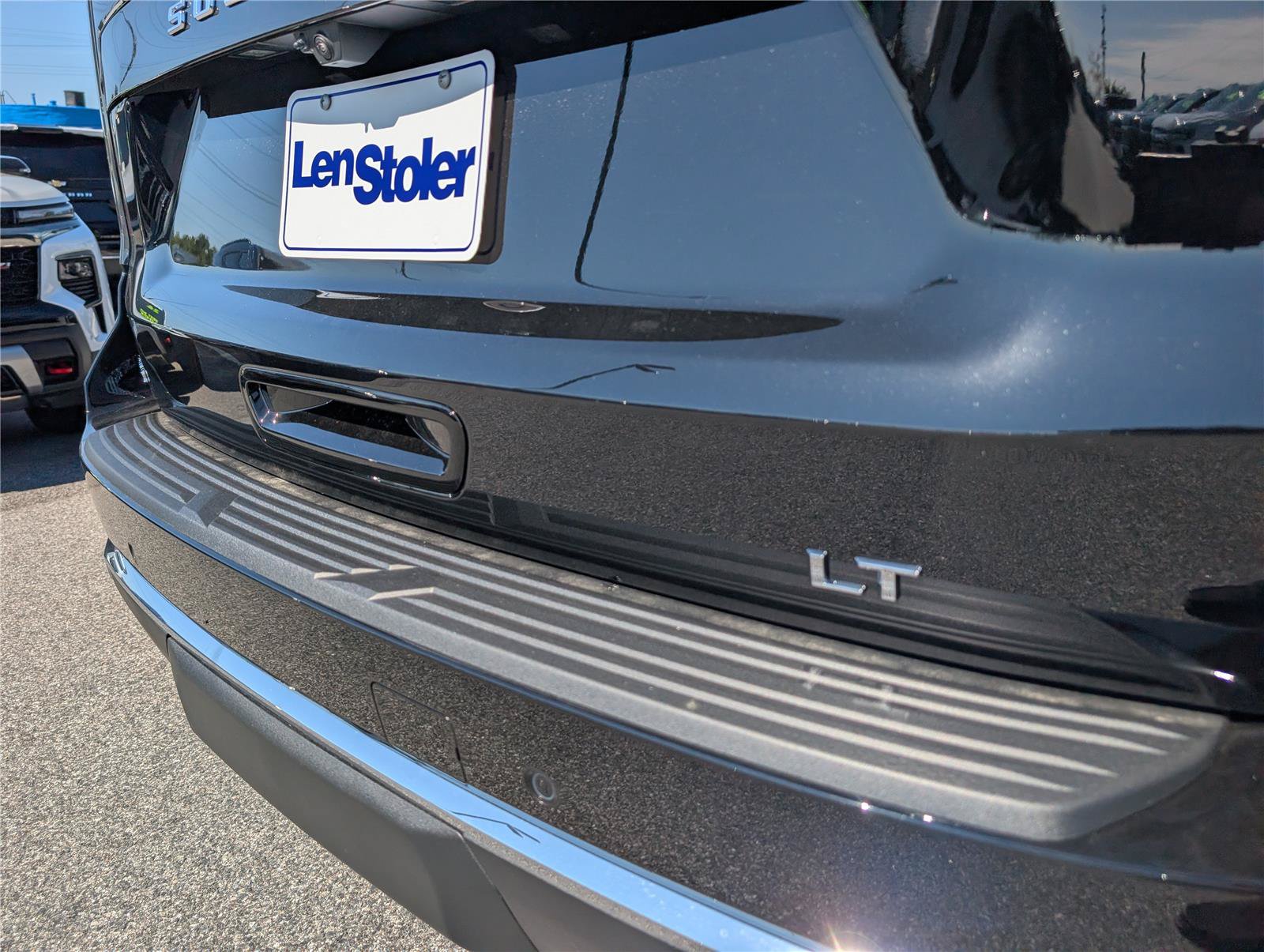 New 2026 Chevrolet Suburban LT w/ Sun And Tow Package AWD/4WD image 6