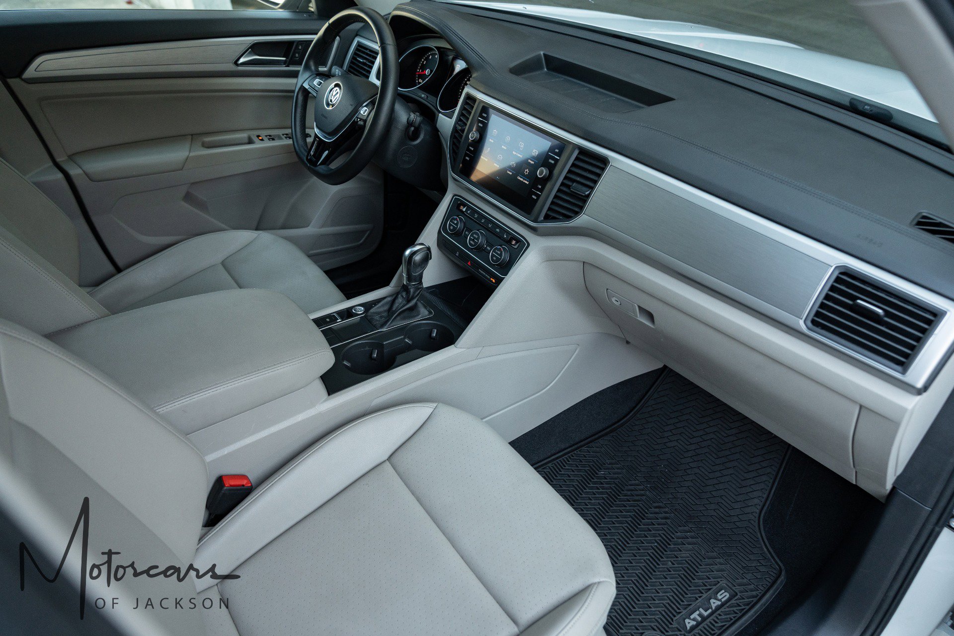 Used 2019 Volkswagen Atlas SE w/ Towing Package image 19