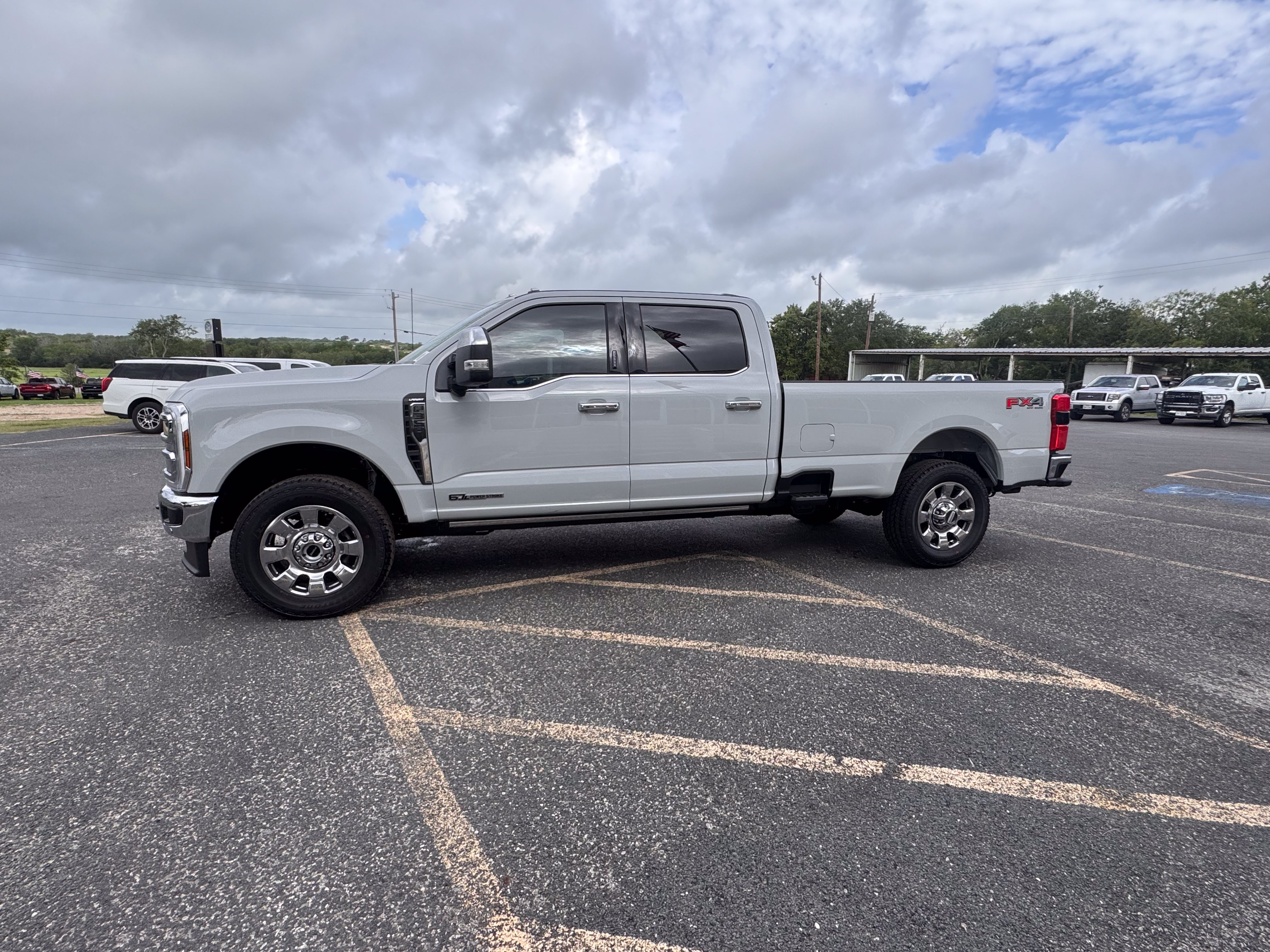 New 2026 Ford F350 Lariat w/ Lariat Ultimate Package AWD/4WD image 8