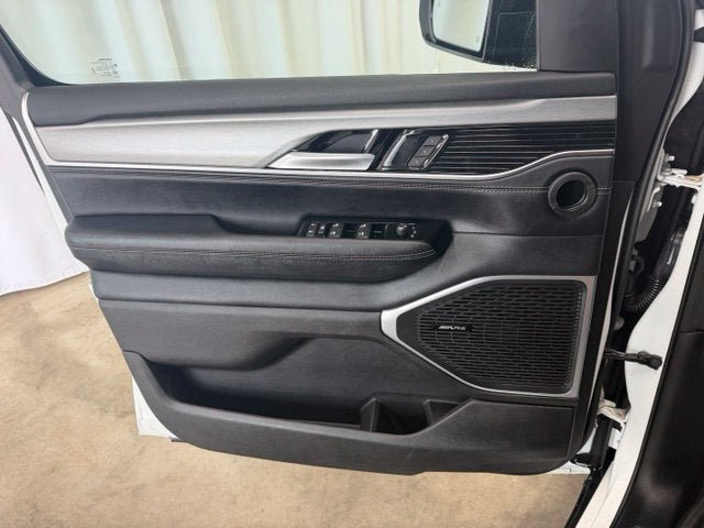 Used 2024 Jeep Wagoneer Series II AWD/4WD image 14