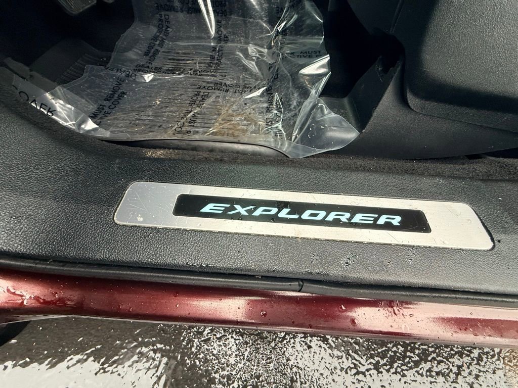 Used 2018 Ford Explorer Sport image 17