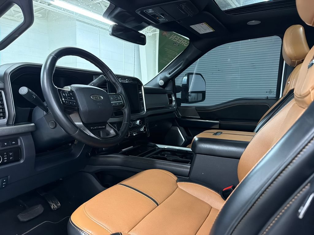 Used 2024 Ford F250 Platinum AWD/4WD image 6