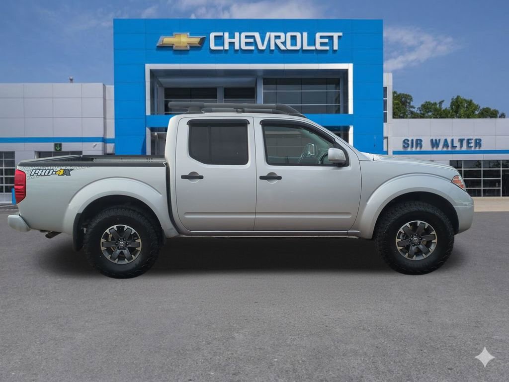 Used 2020 Nissan Frontier PRO-4X image 7