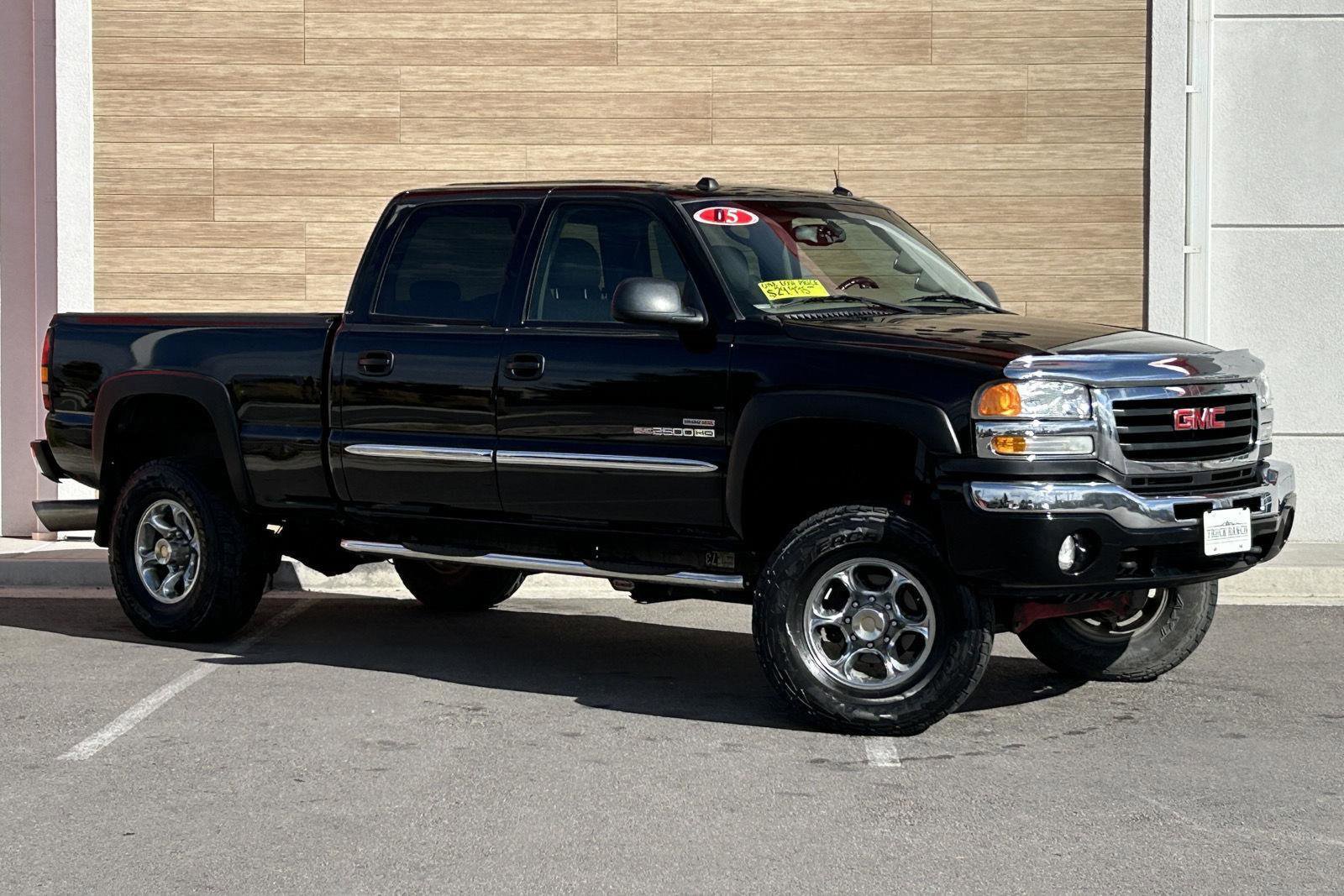 Used 2005 GMC Sierra 2500 SLT w/ Heavy-Duty Power Package