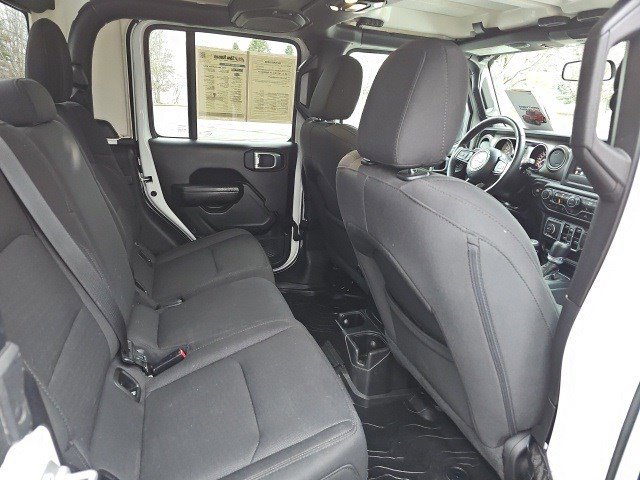 Used 2022 Jeep Gladiator Willys image 16