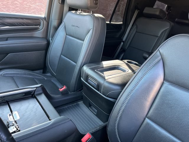 Certified 2022 GMC Yukon Denali w/ Denali Premium Package RWD image 37