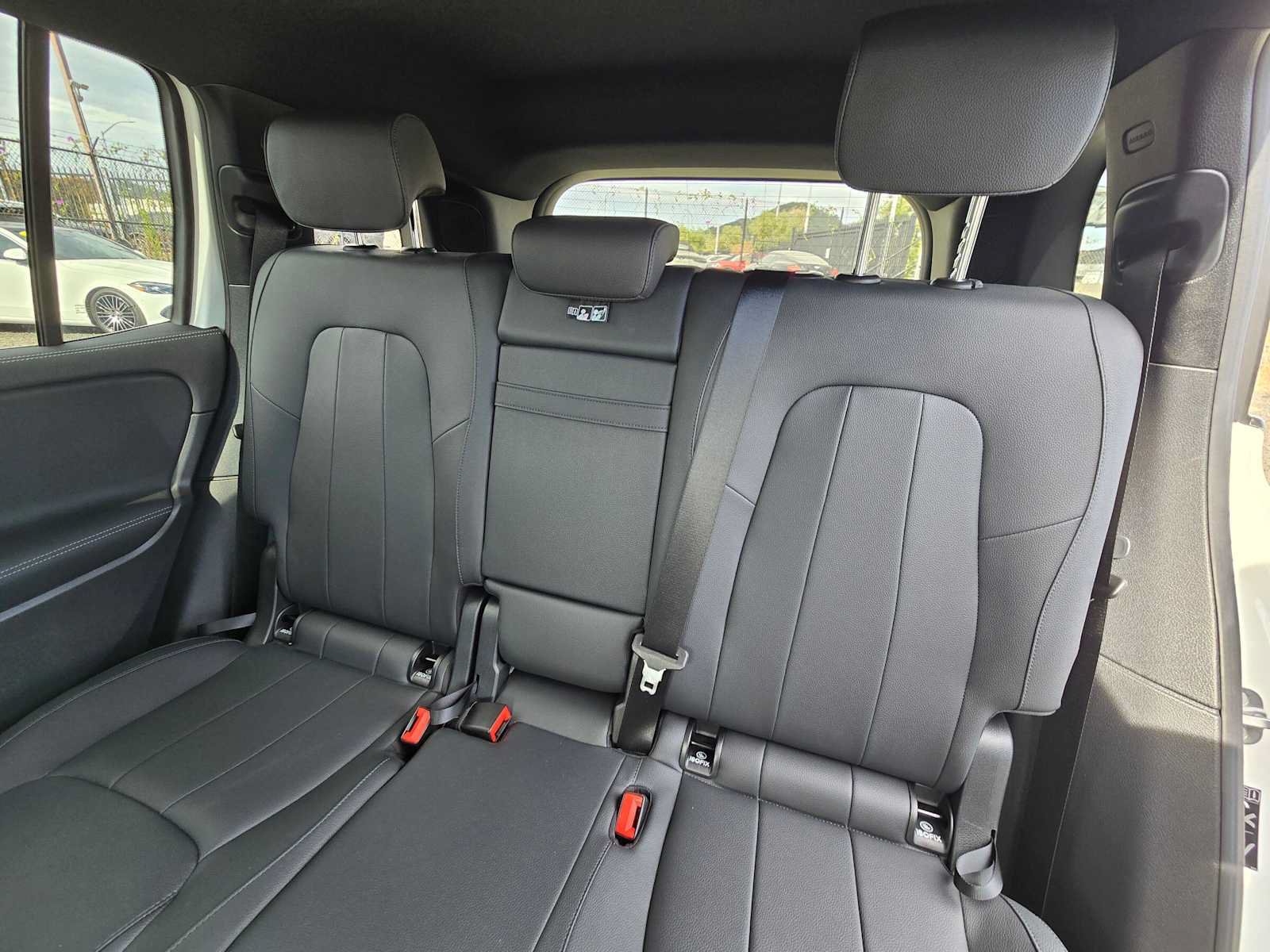 Used 2024 Mercedes-Benz EQB 250+ image 17