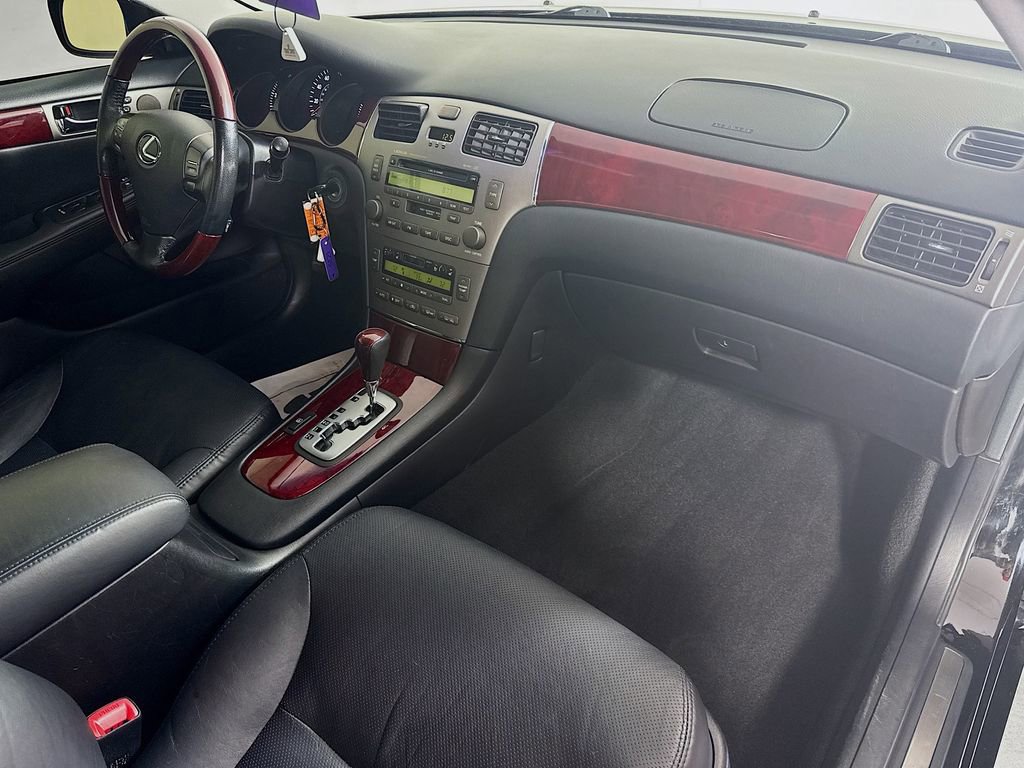 Used 2005 Lexus ES 330 image 33