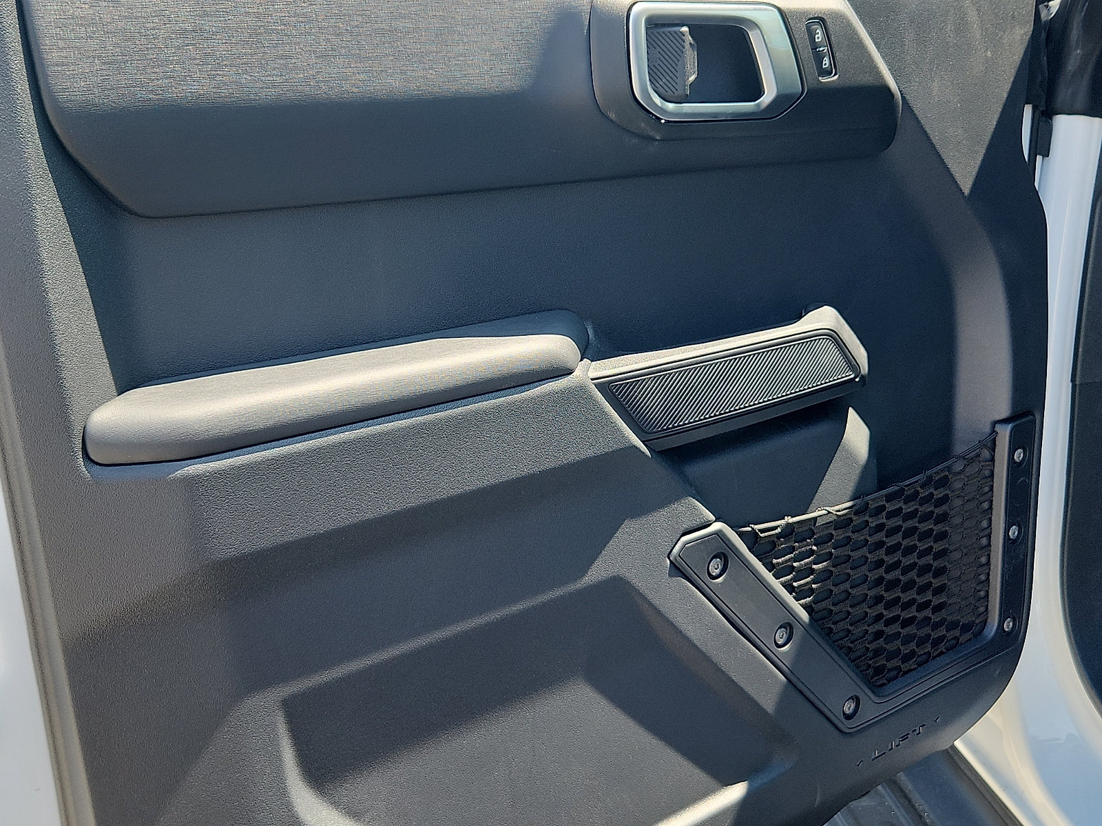 New 2026 Ford Bronco Outer Banks w/ Sasquatch Package AWD/4WD image 8