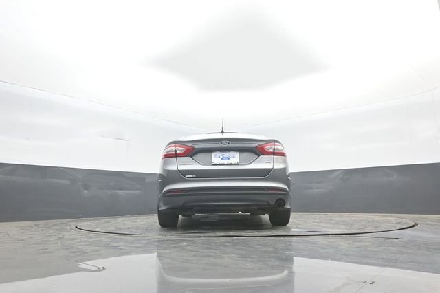 Used 2014 Ford Fusion SE w/ Equipment Group 202A image 32