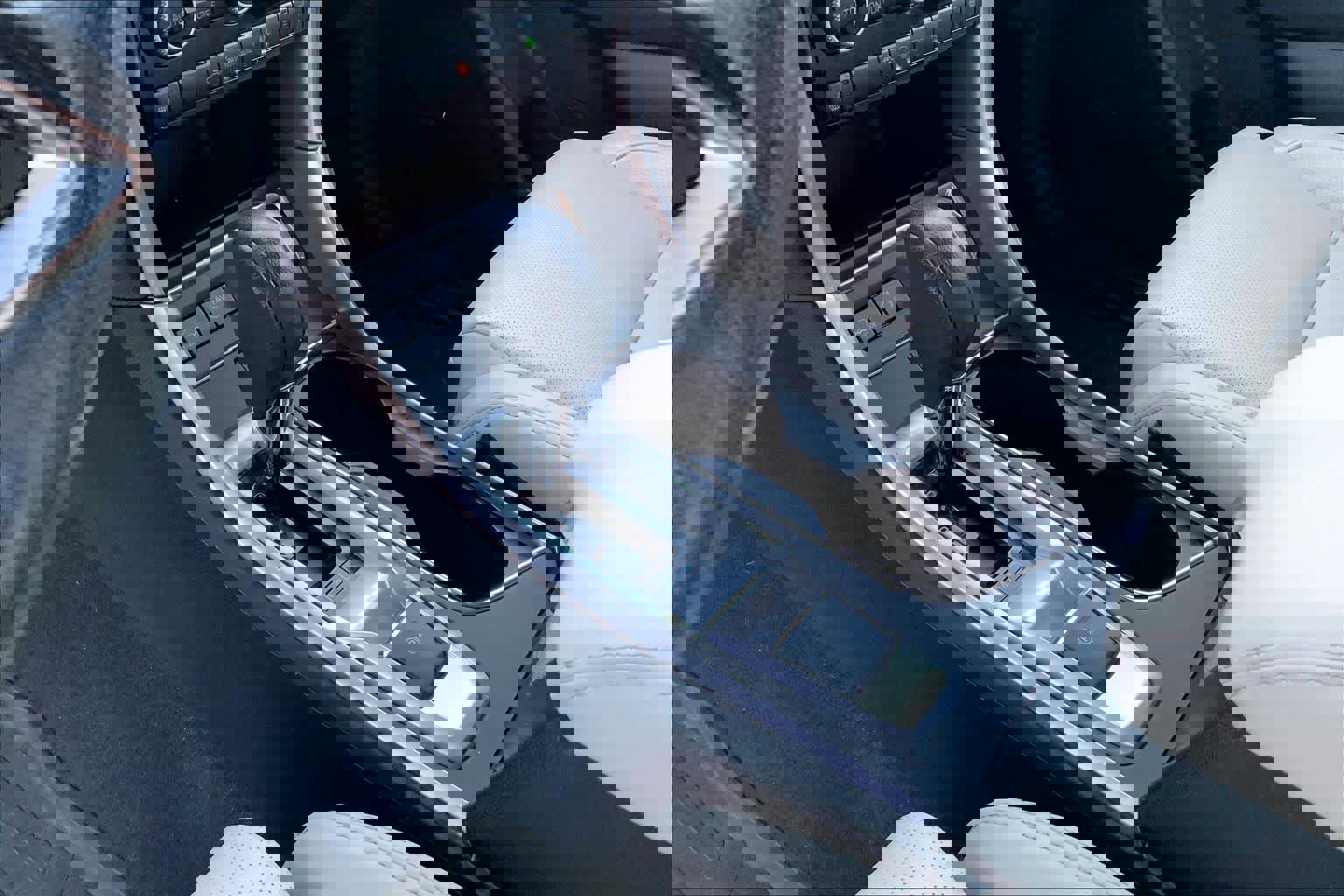 Used 2020 Subaru Ascent Limited w/ Technology Package image 16