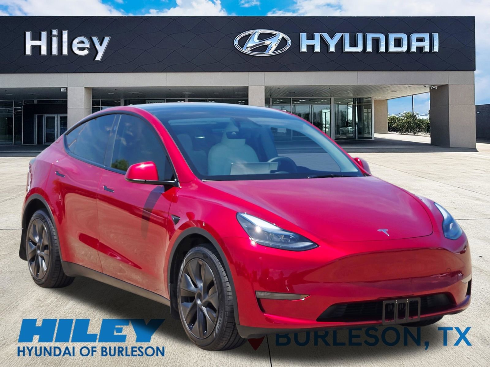 Used 2025 Tesla Model Y Long Range AWD/4WD image 2