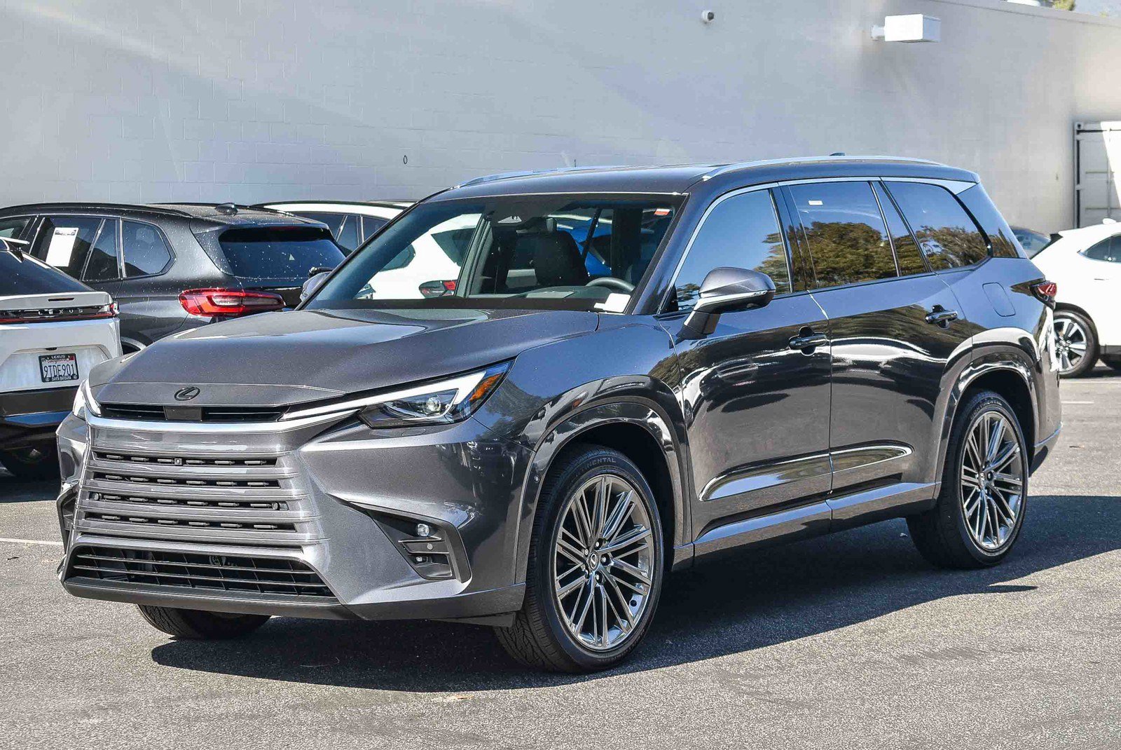 New 2025 Lexus TX 550h AWD Plug-In Hybrid image 3