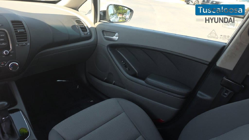 Used 2017 Kia Forte LX FWD image 26