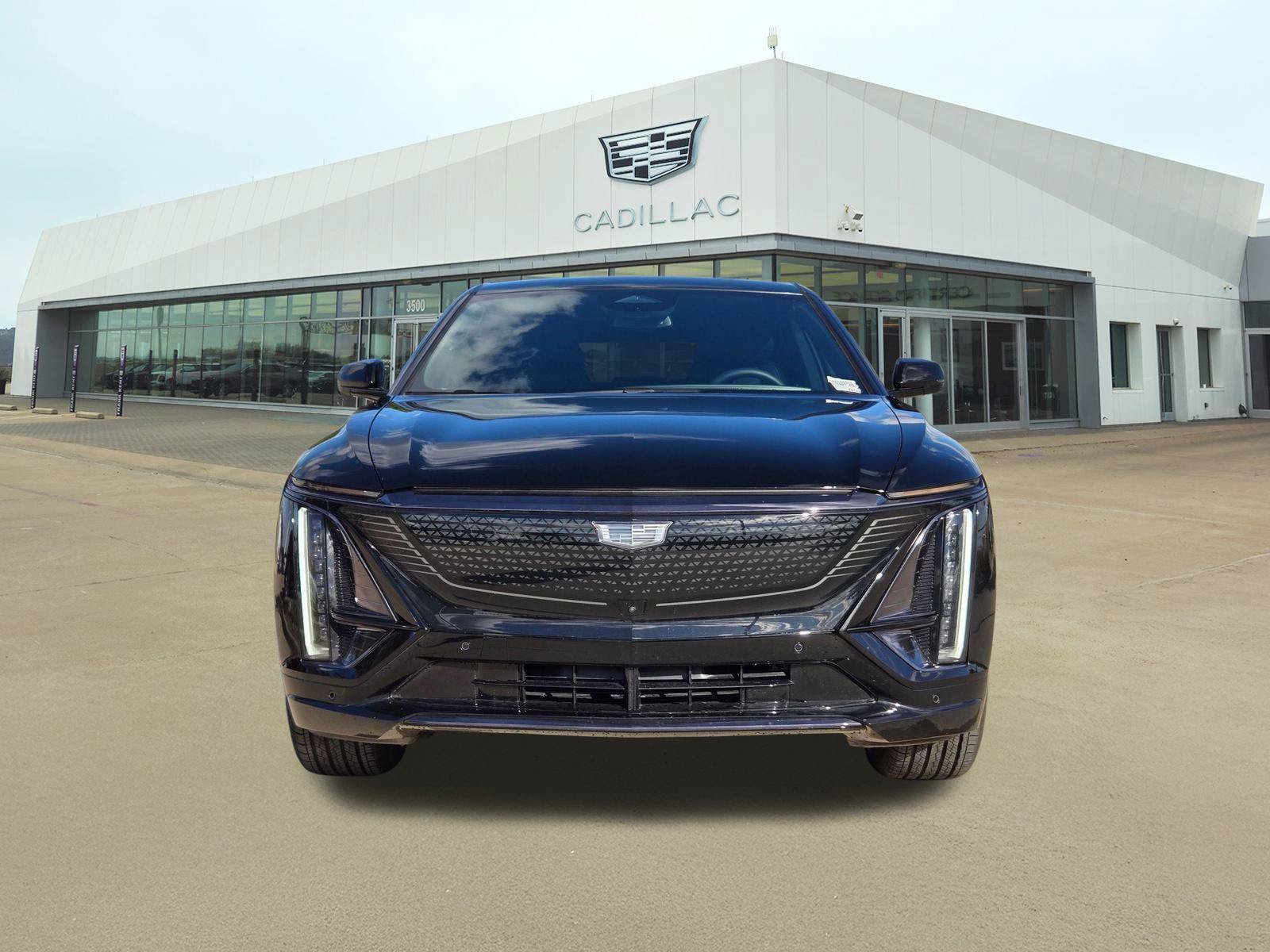 New 2026 Cadillac Lyriq Premium Luxury AWD/4WD image 2
