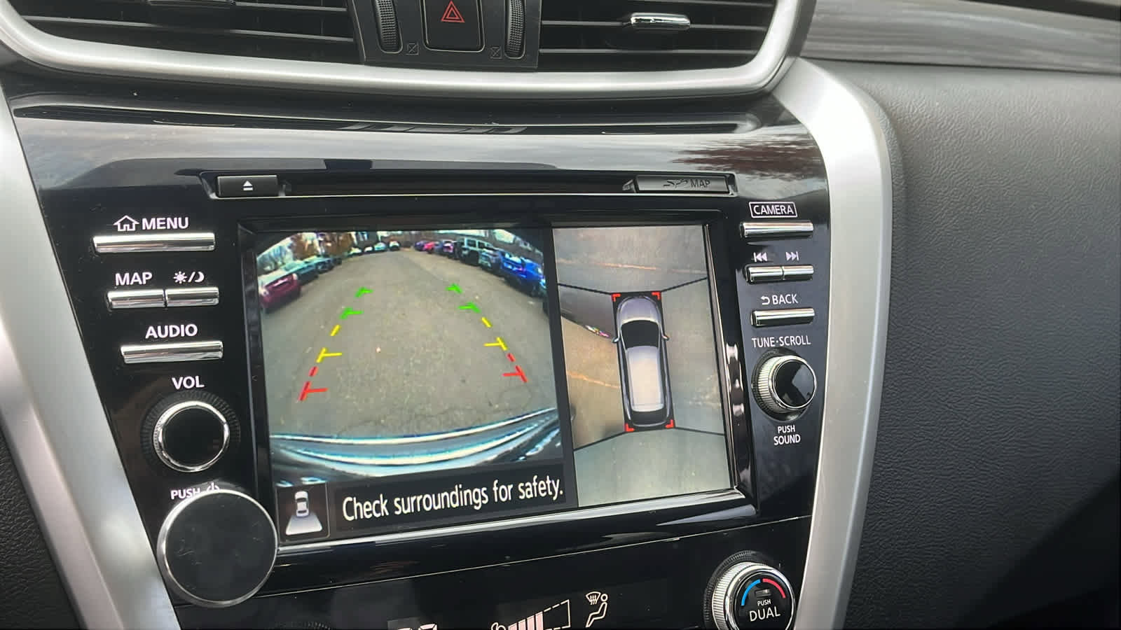 Used 2018 Nissan Murano SL w/ Moonroof Package image 16