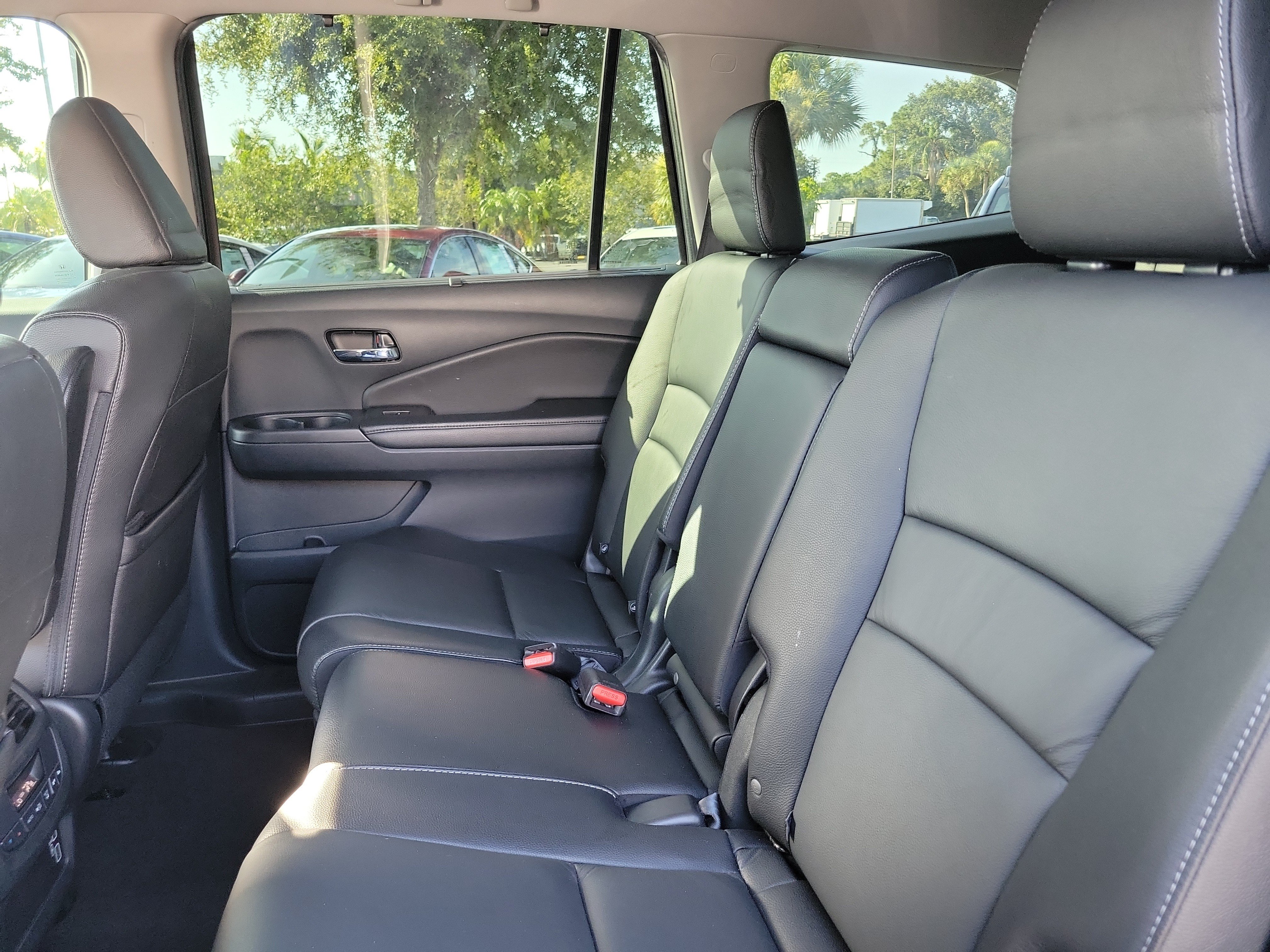 Used 2022 Honda Pilot EX-L image 12