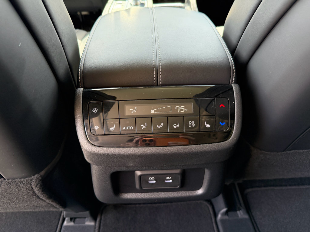 Certified 2026 INFINITI QX60 Luxe w/ Family Package AWD/4WD image 27