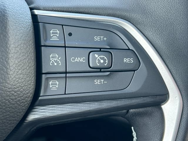 New 2026 Jeep Grand Cherokee Laredo X image 19