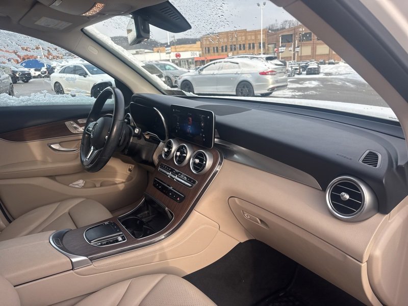 Used 2021 Mercedes-Benz GLC 300 GLC 300 image 11