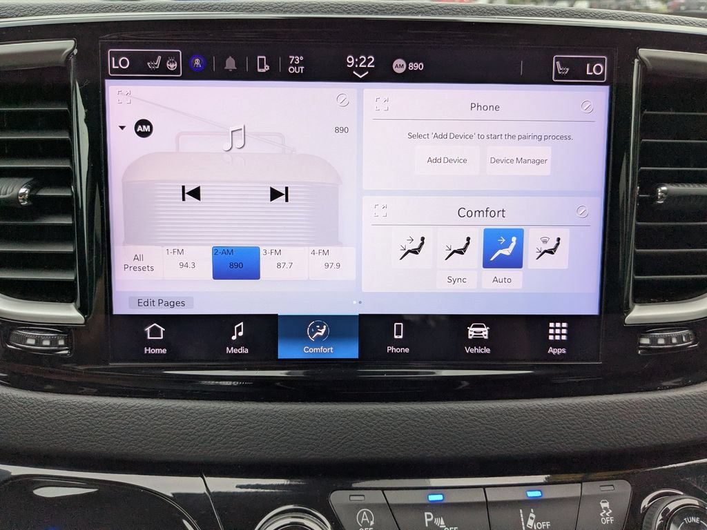Used 2024 Chrysler Pacifica Touring-L FWD image 29
