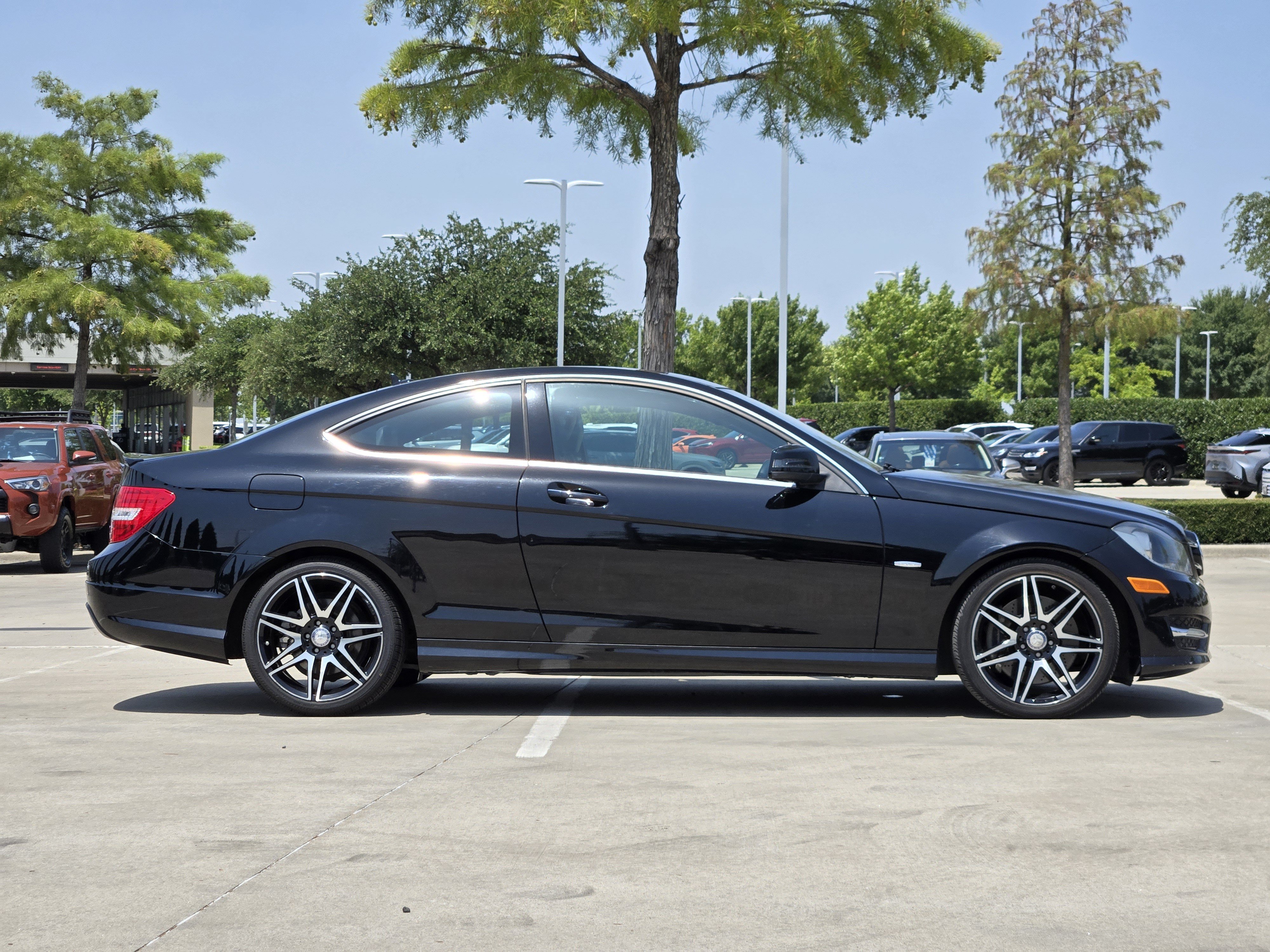 Used 2013 Mercedes-Benz C 250 Coupe image 6