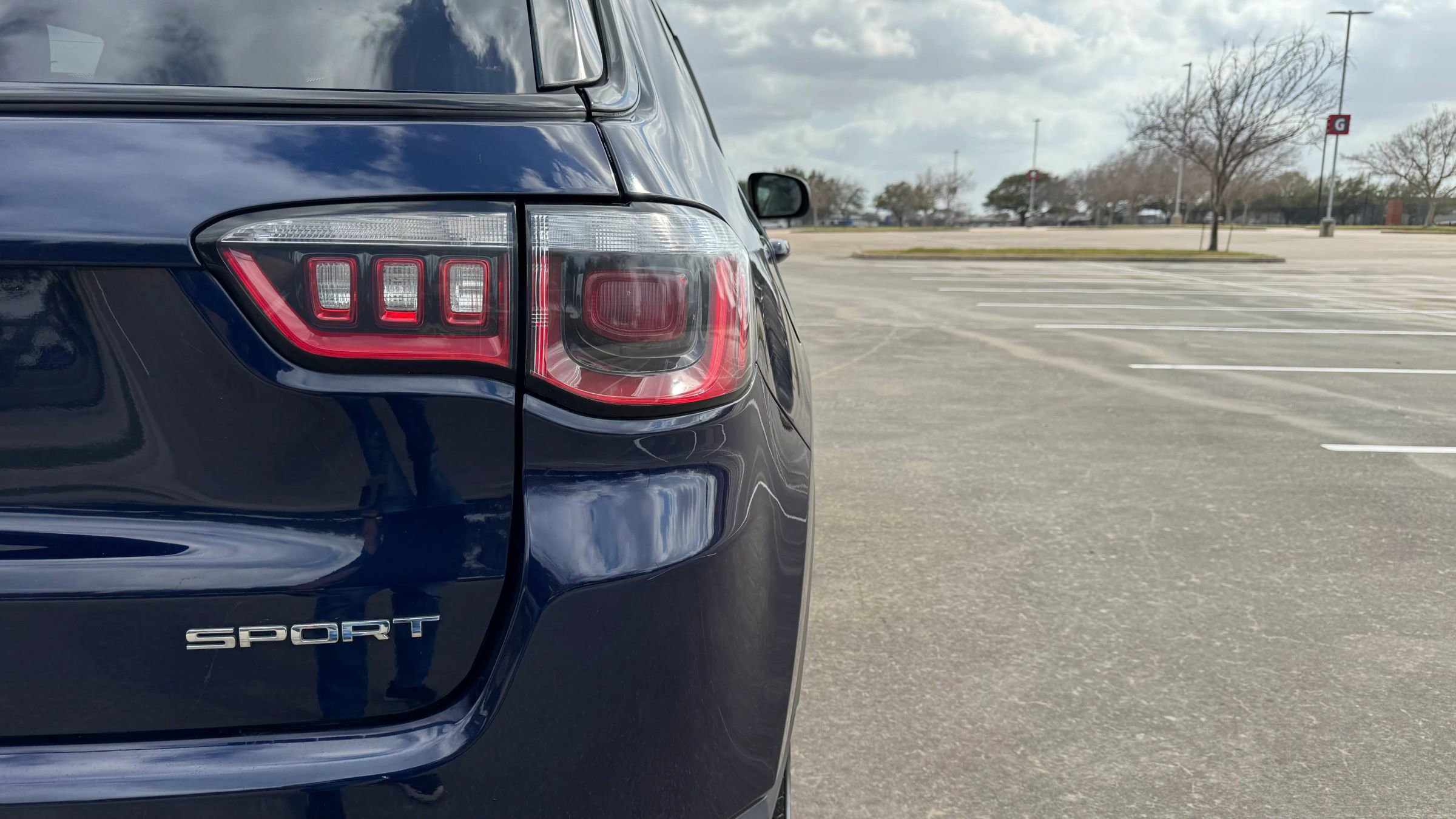 Used 2018 Jeep Compass Sport w/ Tech Group FWD image 20