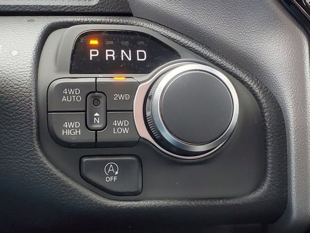 New 2026 RAM 1500 4x4 Crew Cab image 24