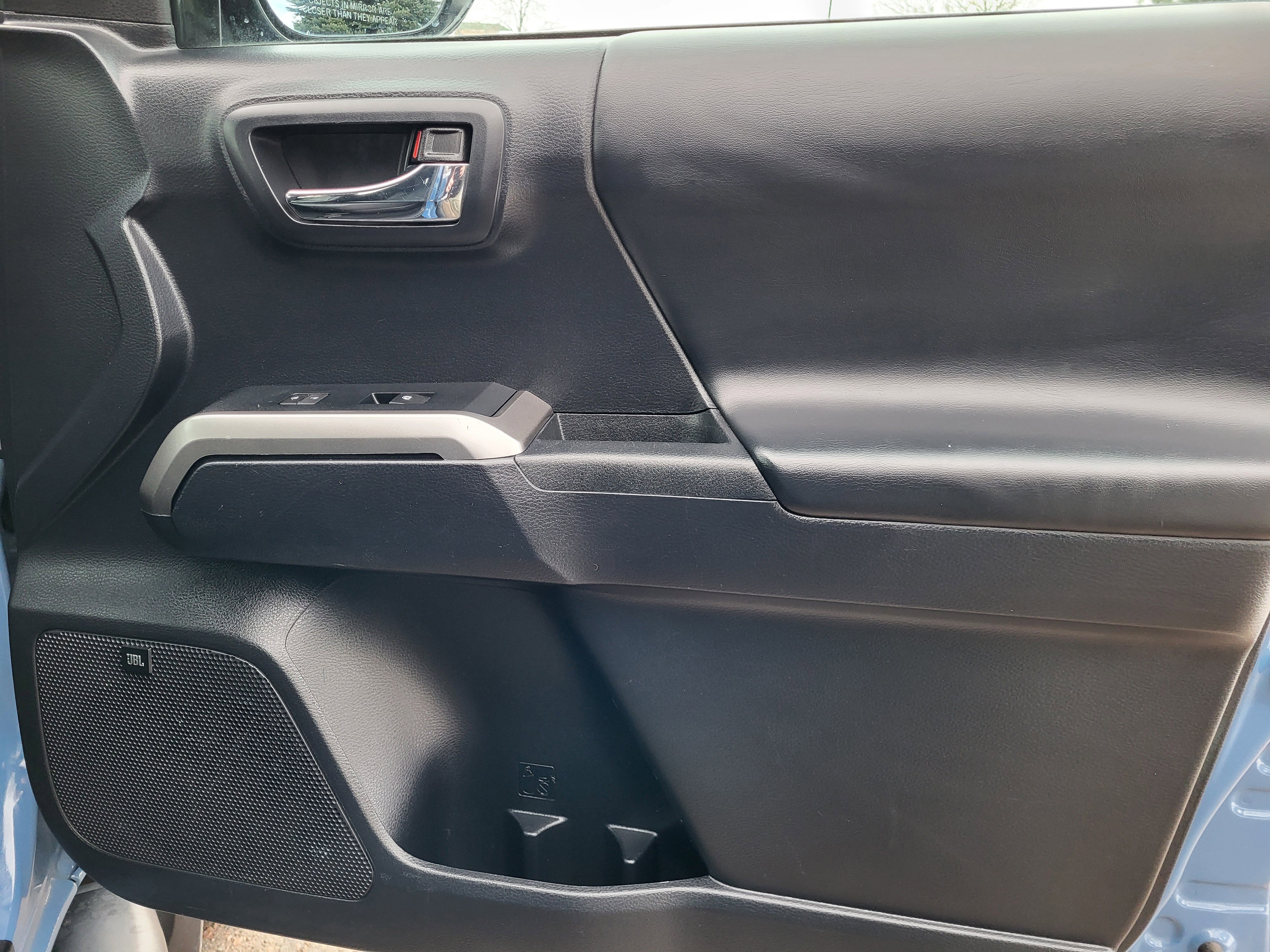 Used 2019 Toyota Tacoma SR5 image 15