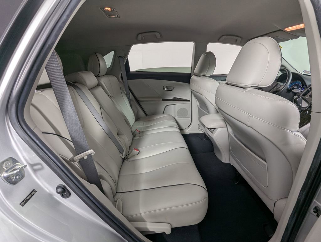 Used 2014 Toyota Venza XLE FWD image 30