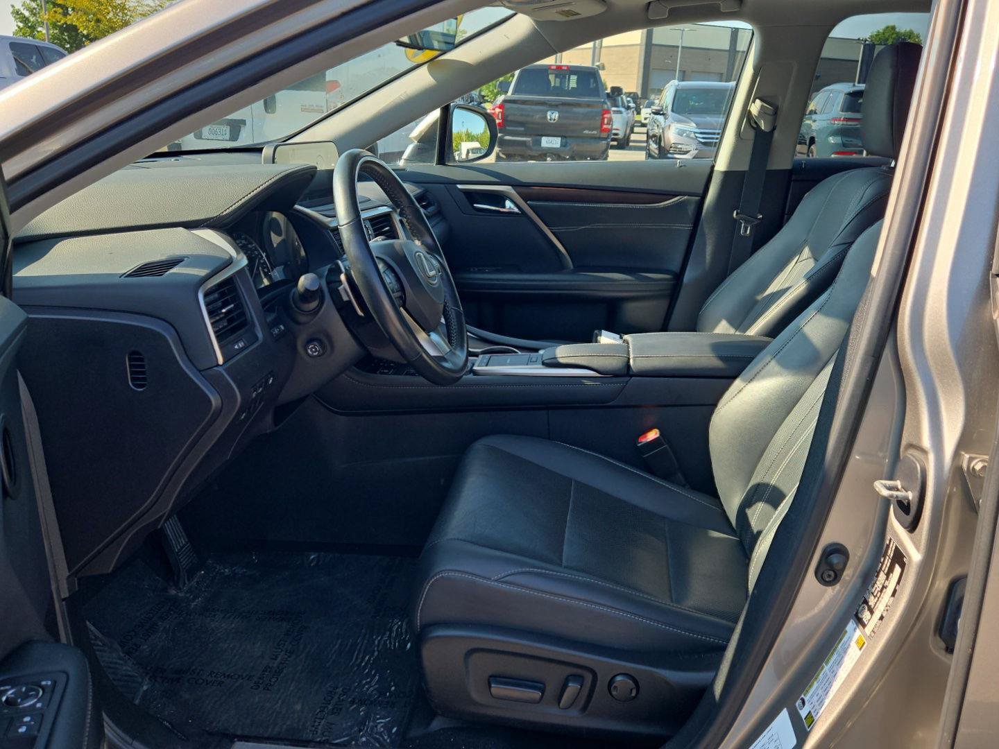 Used 2022 Lexus RX 450h AWD w/ Premium Package image 15