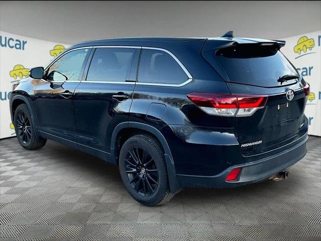 Certified 2019 Toyota Highlander SE AWD/4WD image 3